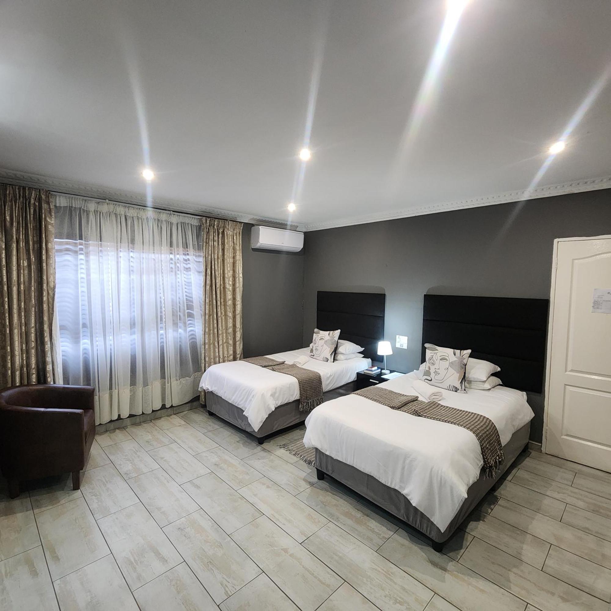 Sleep In Beauty Guesthouse نيوكاسل المظهر الخارجي الصورة